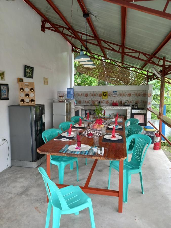 Happy Bear Moalboal Exterior foto